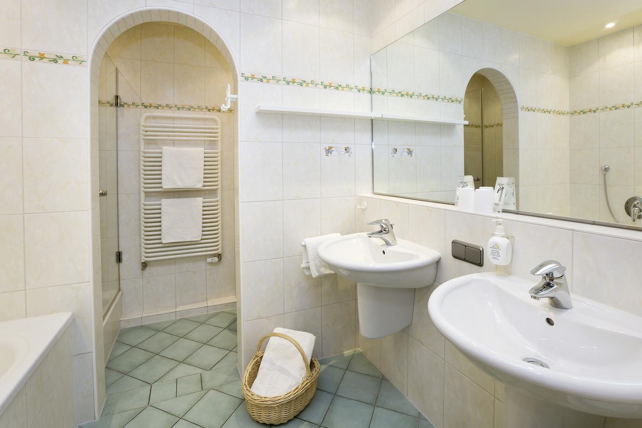 Ringhotel Nebelhornblick Oberstdorf Bagian luar foto