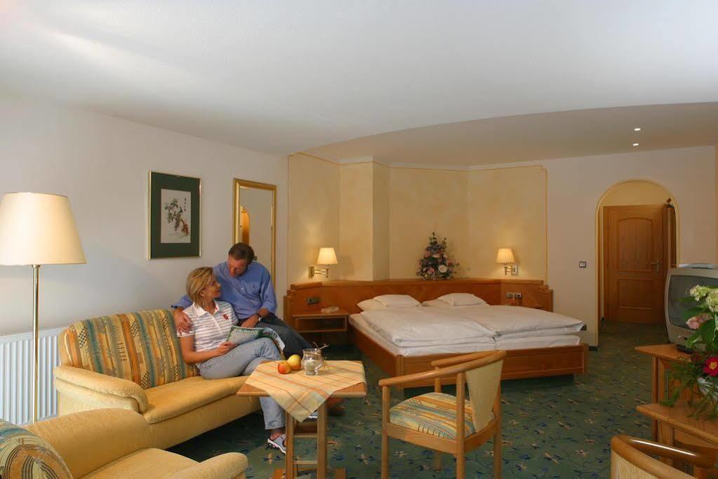 Ringhotel Nebelhornblick Oberstdorf Bagian luar foto